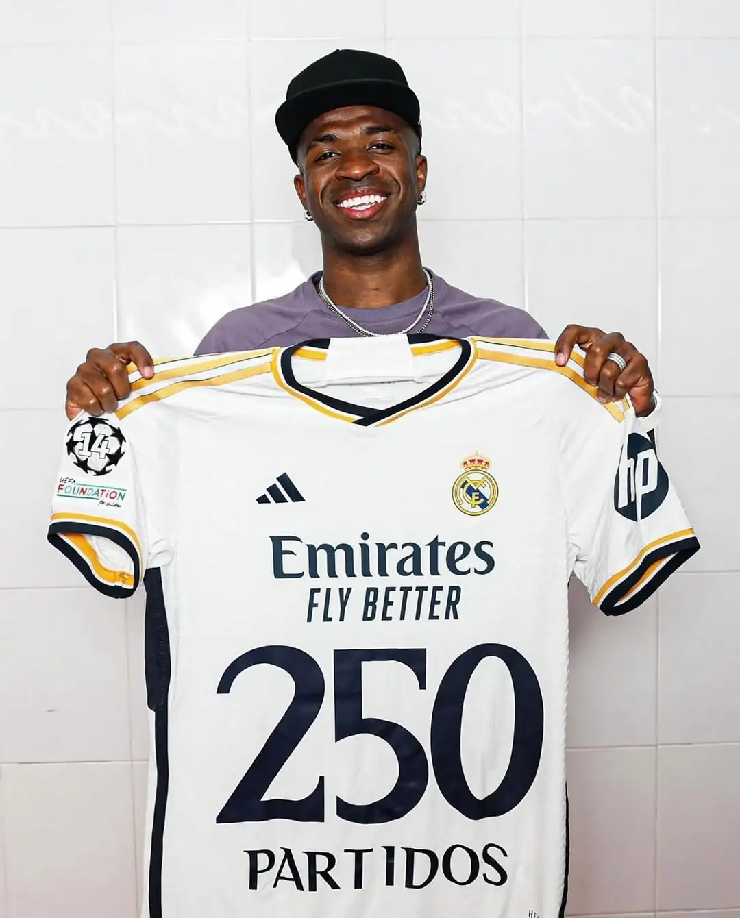Apesar de figurarem na lista, os brasileiros ficaram longe do topo, dominado por nomes como Cristiano Ronaldo, Lionel Messi e Karim Benzema (Foto: Instagram)