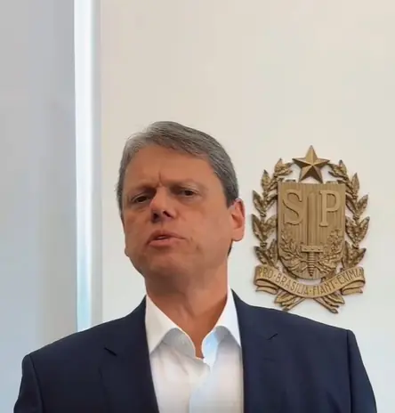 Segundo pesquisa divulgada pelo instituto Paraná Pesquisas nesta terça-feira (6), ele lidera todos os cenários de primeiro turno com ampla vantagem (Foto: Instagram)