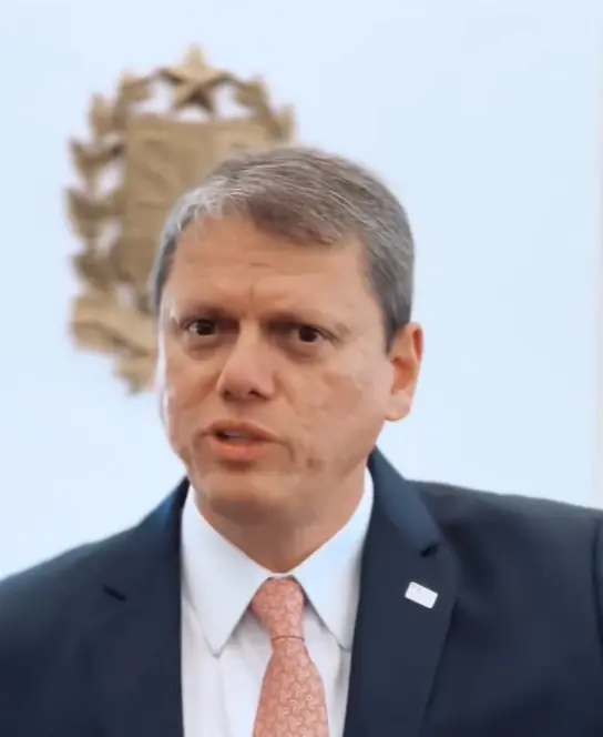 Brancos e nulos somam 8,2%, e 4,1% DOS entrevistados não souberam ou preferiram não opinar (Foto: Instagram)