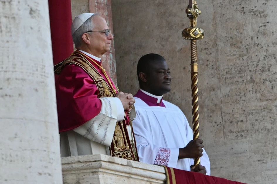 A cena também evidencia o contraste entre o cotidiano do religioso antes de assumir o papado e o cerimonial rígido associado ao cargo máximo da Igreja Católica. (Foto: Instagram)
